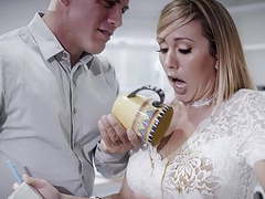 FreeKiloClips presents: Sweetheart, i can do whatever i want! i'm the boss!