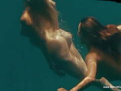 Free Kilo Clips presents: Kelly brook & jessica szohr nude & sexy - piranha - hd