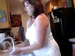 FreeKiloClips presents: Hairy mom
