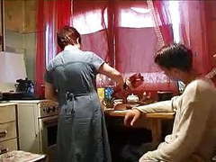FreeKiloClips presents: I visited my aunt in her kitchen