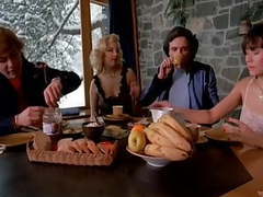 FreeKiloClips presents: Amour aux sports dhiver (1981)