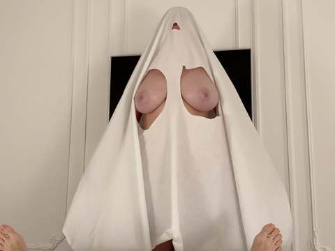 Free Kilo Clips presents: Fucked big titty ghost on halloween