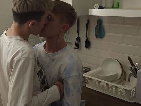 Free Kilo Clips presents: Twink seduced a guy for a juicy anal fuck