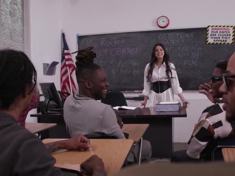 Free Kilo Clips presents: Hardcore interracial fucking in the office with a cum loving slut