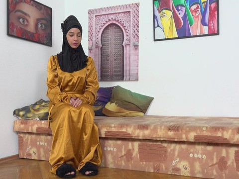 Free Kilo Clips presents: The treatment with a hard cock