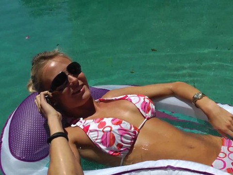 Free Kilo Clips presents: Fingering makes milf laura crystal dripping wet and ready for a cock