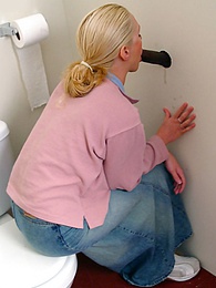 Free Kilo Clips presents: Blonde girl Jamie sits on the toilet and blows a black gloryhole dong